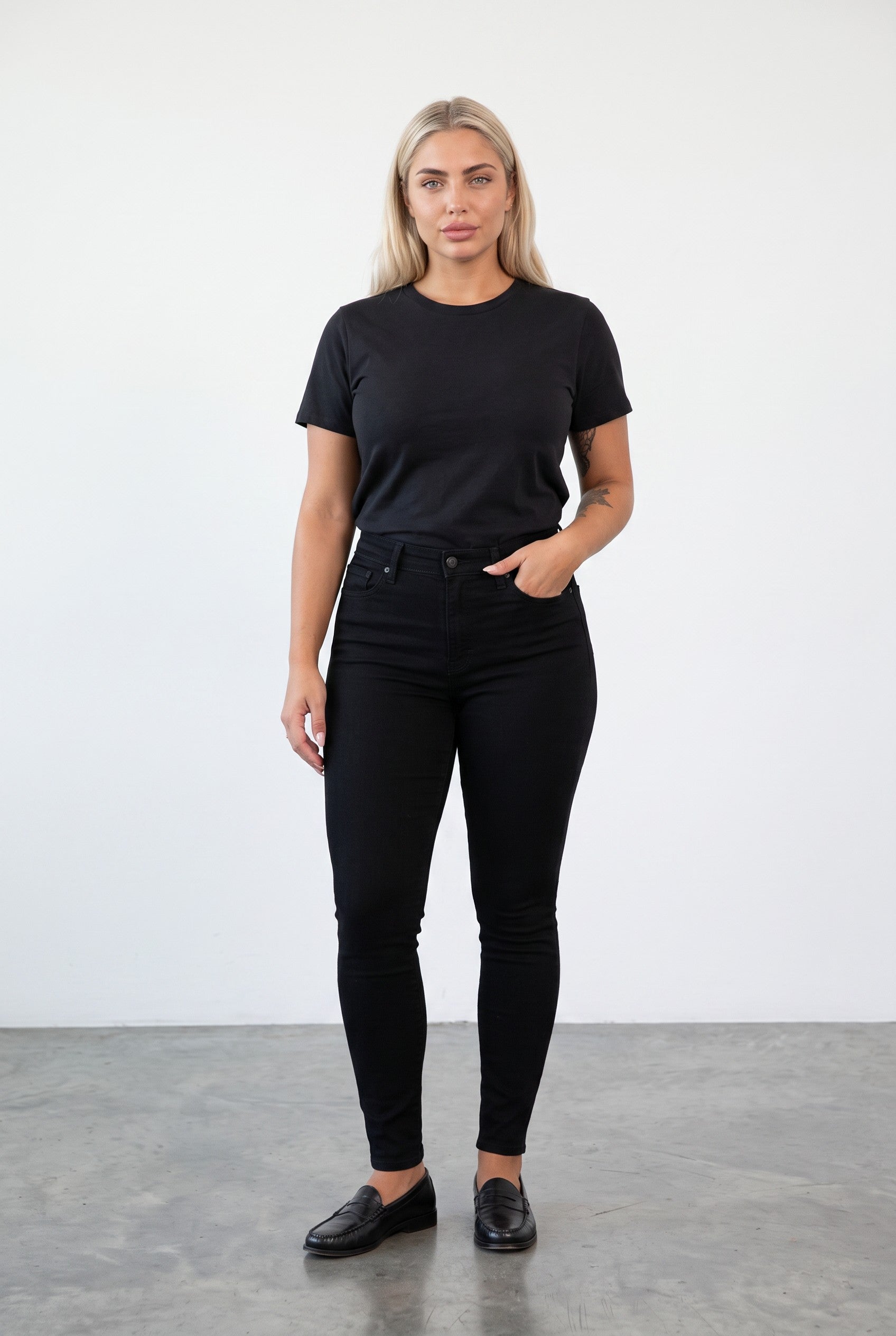 Levi's 720 High-Rise Super Skinny Jeans – Black Squared