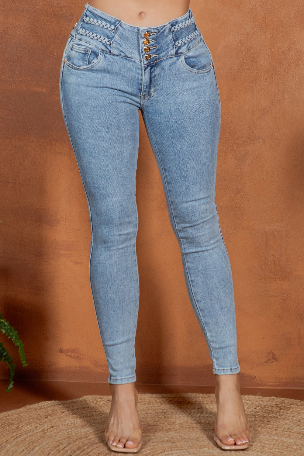 Push-Up Colombian Skinny Jeans with Braided Waist Detail – Light Blue