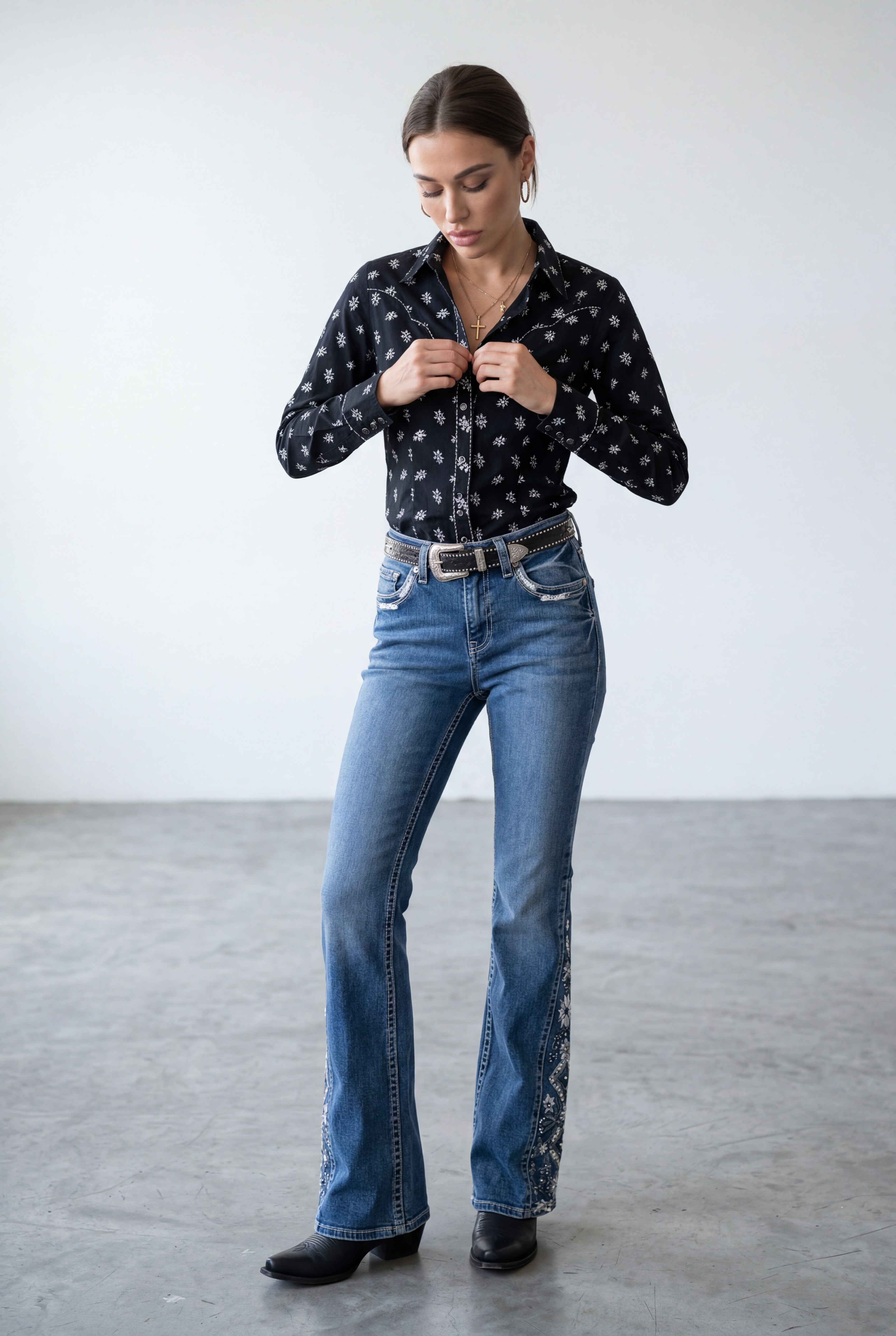 Embroidered Side Panel Flare Jeans