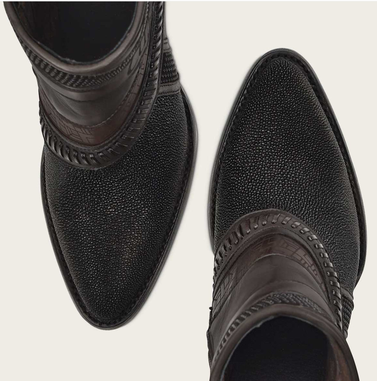 LD BLACK STINGRAY LASER & WOVEN ROUND TOE - Vella Moda
