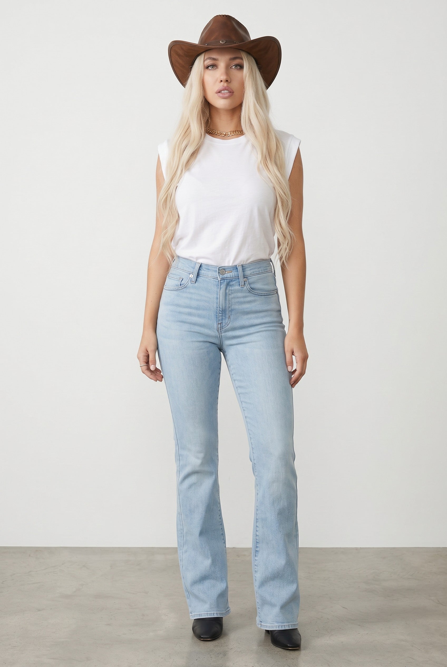 Levi’s 726 High Rise Flare Jeans – Light Wash Slim Fit Bootcut Denim
