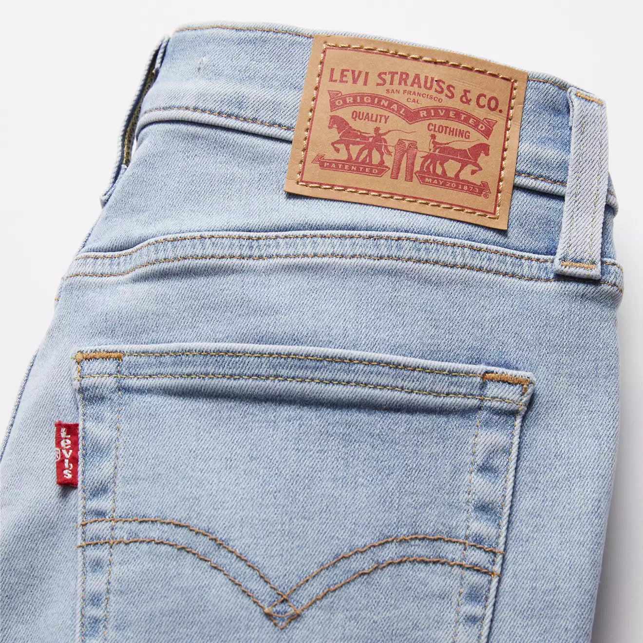 Levi's 720 Skinny High Rise Jeans - Vella Moda