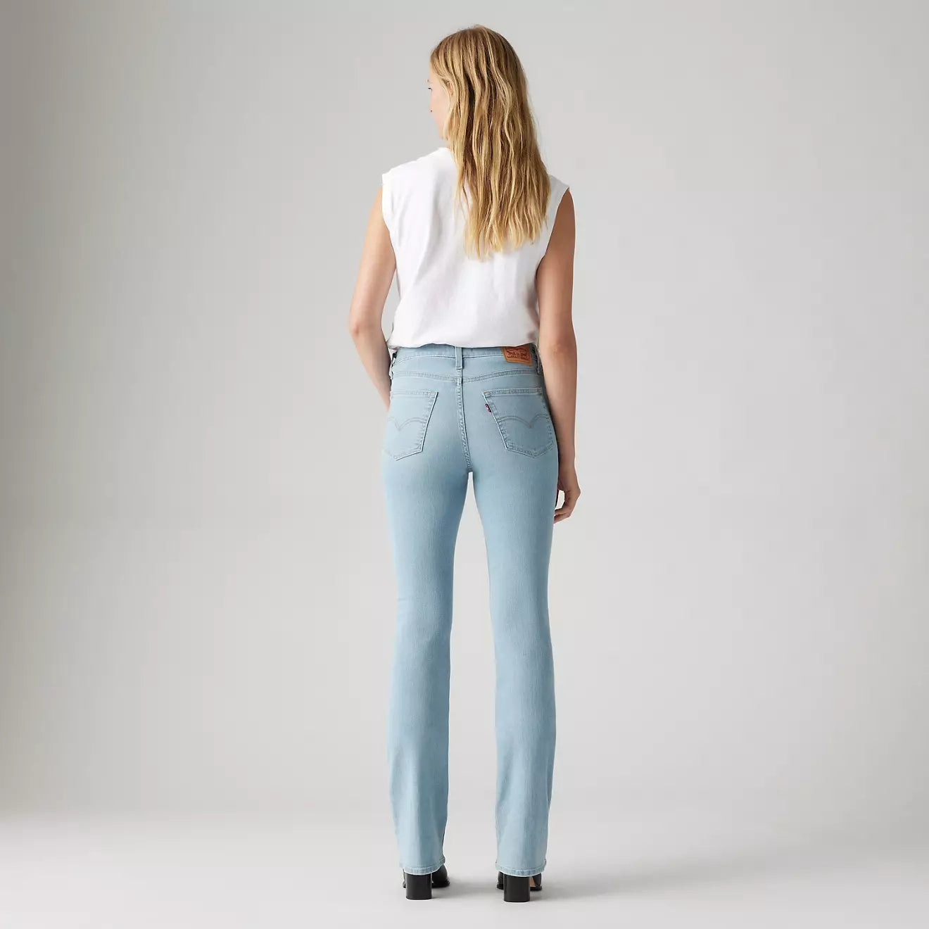 Levi’s 725 High-Rise Bootcut Jeans