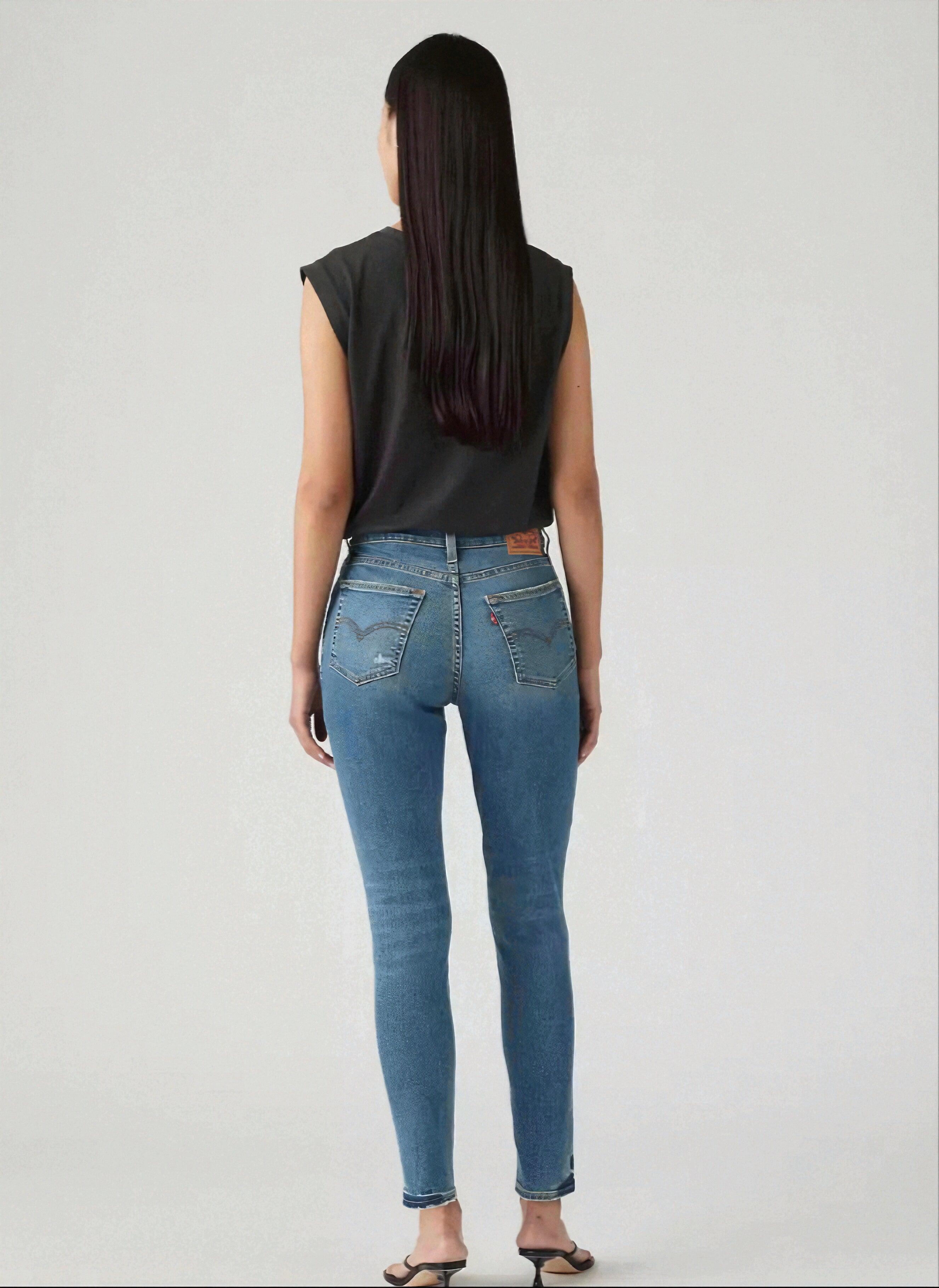 Levi's 721 High-Rise Skinny Jeans – Cave Wall Medium Wash