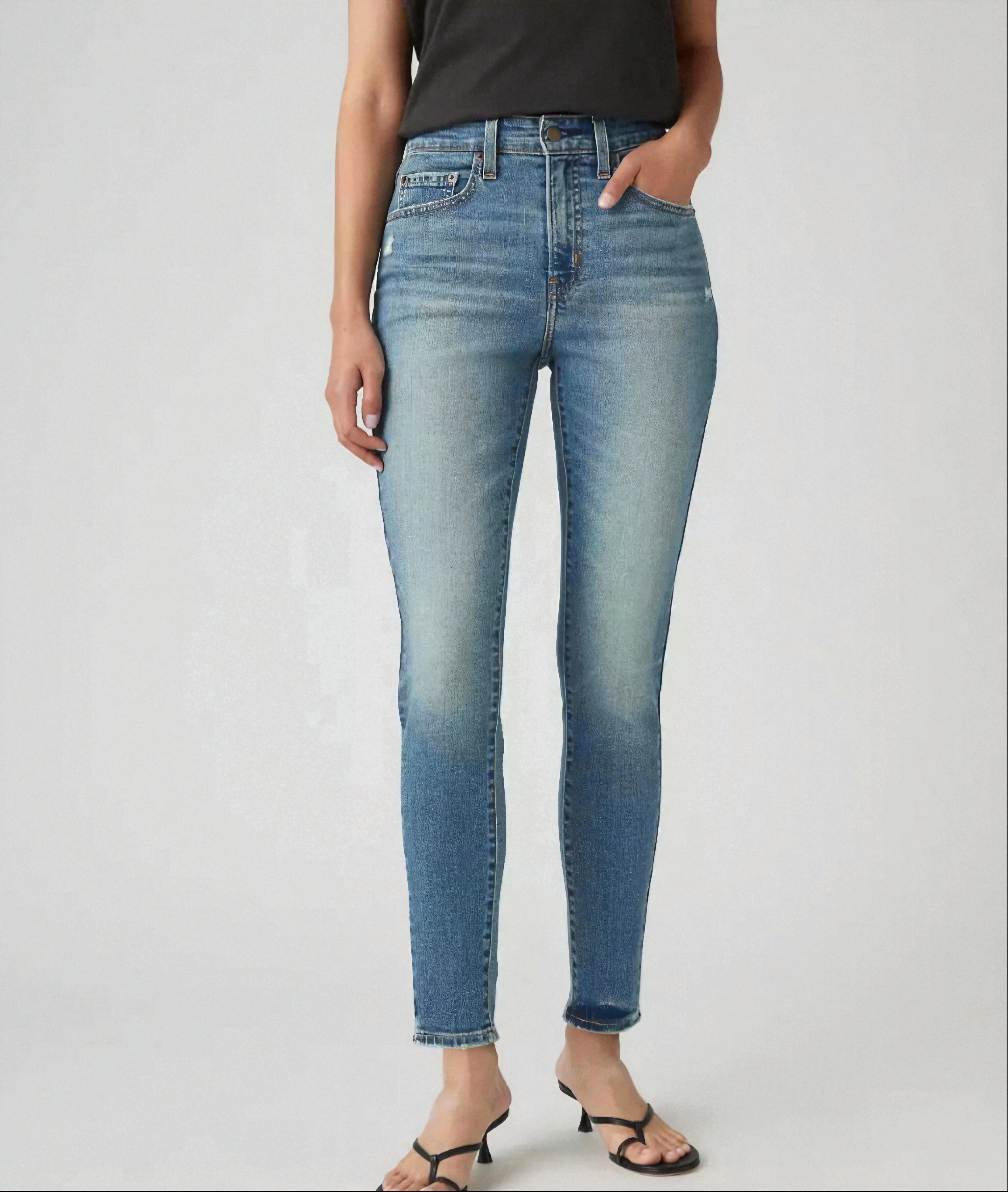 Levi's 721 High-Rise Skinny Jeans – Cave Wall Medium Wash