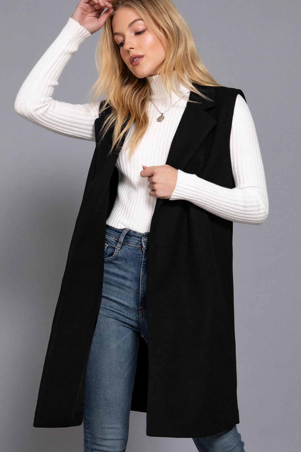 Notched-Collar Longline Felt Vest – Black & Dark Beige - Black