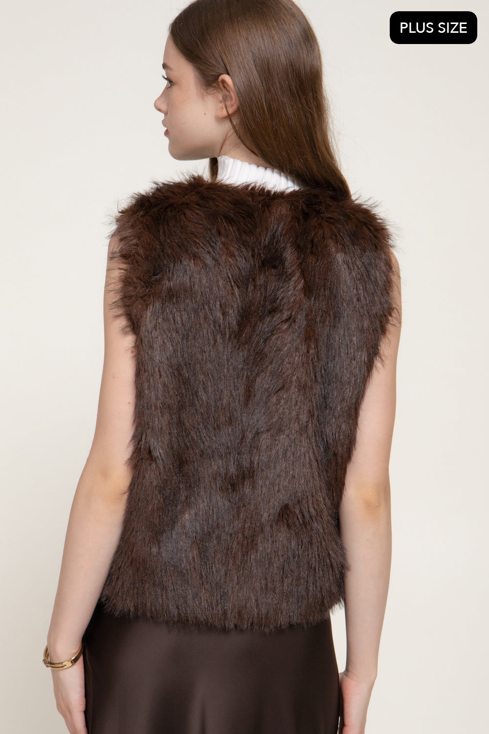 Plus Size Two-Tone Faux-Fur Vest – Brown – Brown – View 4