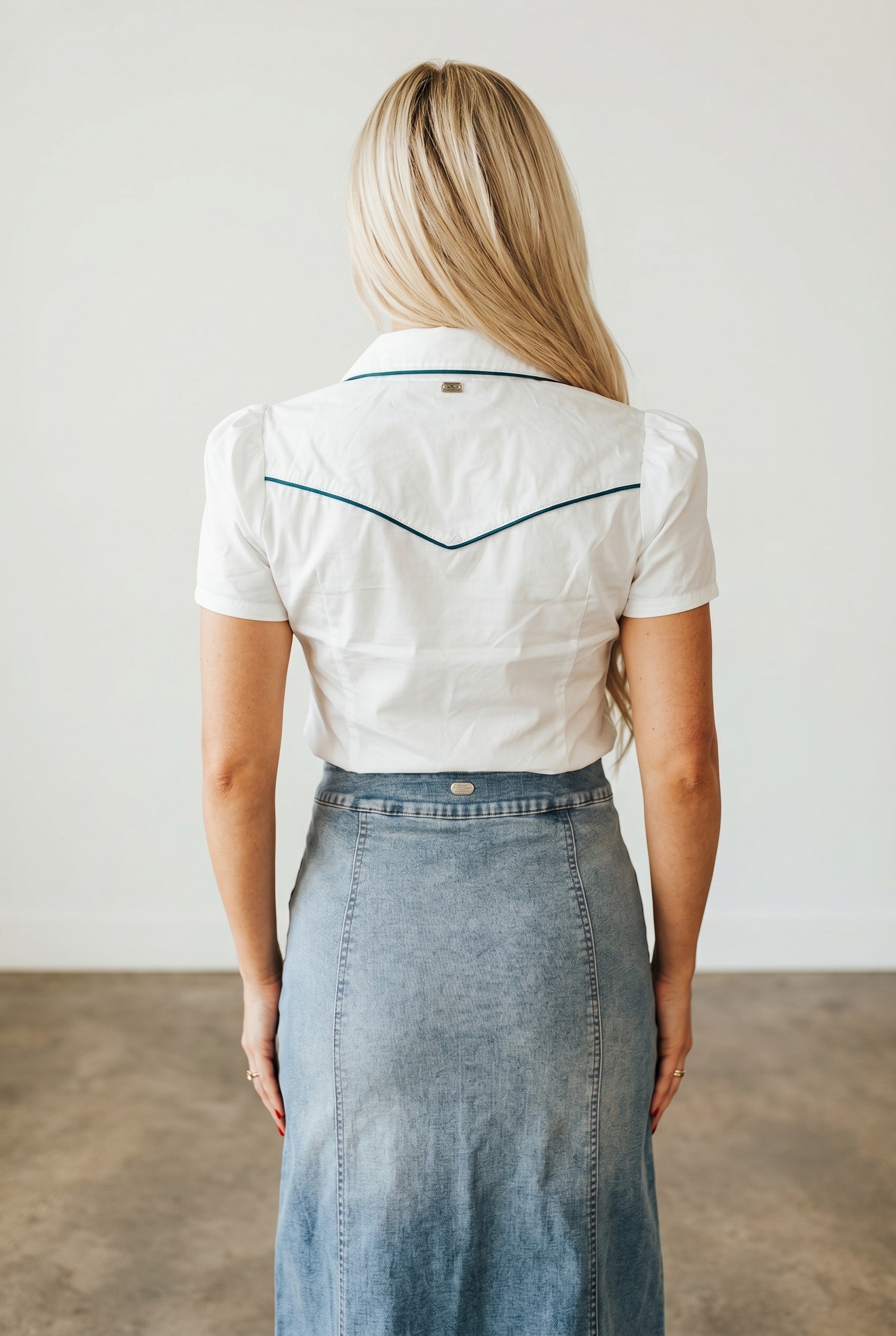 Ivory Jade Arrow Embroidered Western Puff Sleeve Top