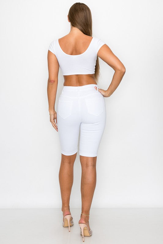 DESTRUCTED ROLL CUFF BERMUDA - WHITE - Vella Moda