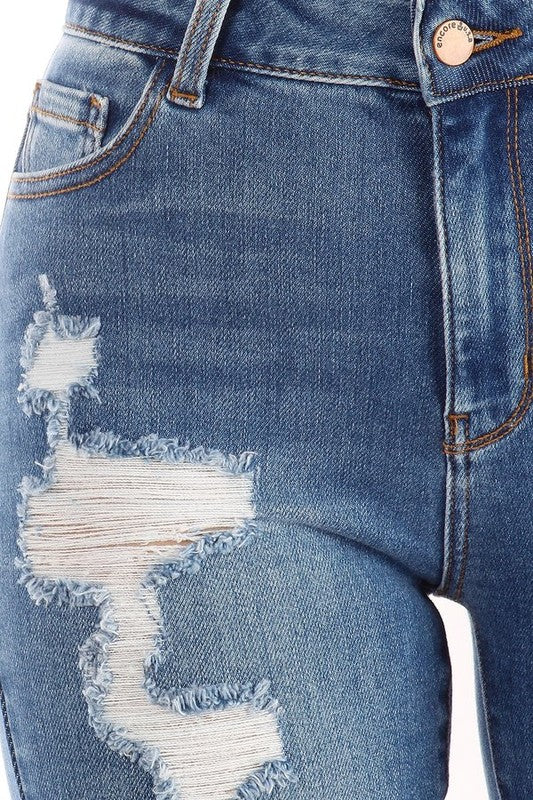 HIGH RISE ROLL CUFF SHORTS - MEDIUM WASH - Vella Moda