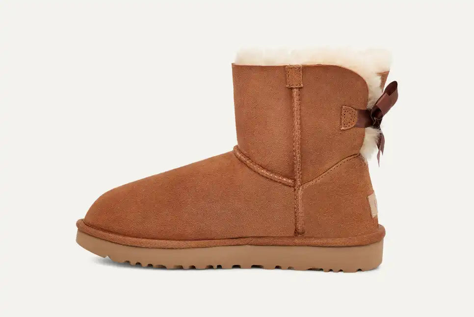 UGG Women's Mini Bailey Bow II Boot - Chestnut
