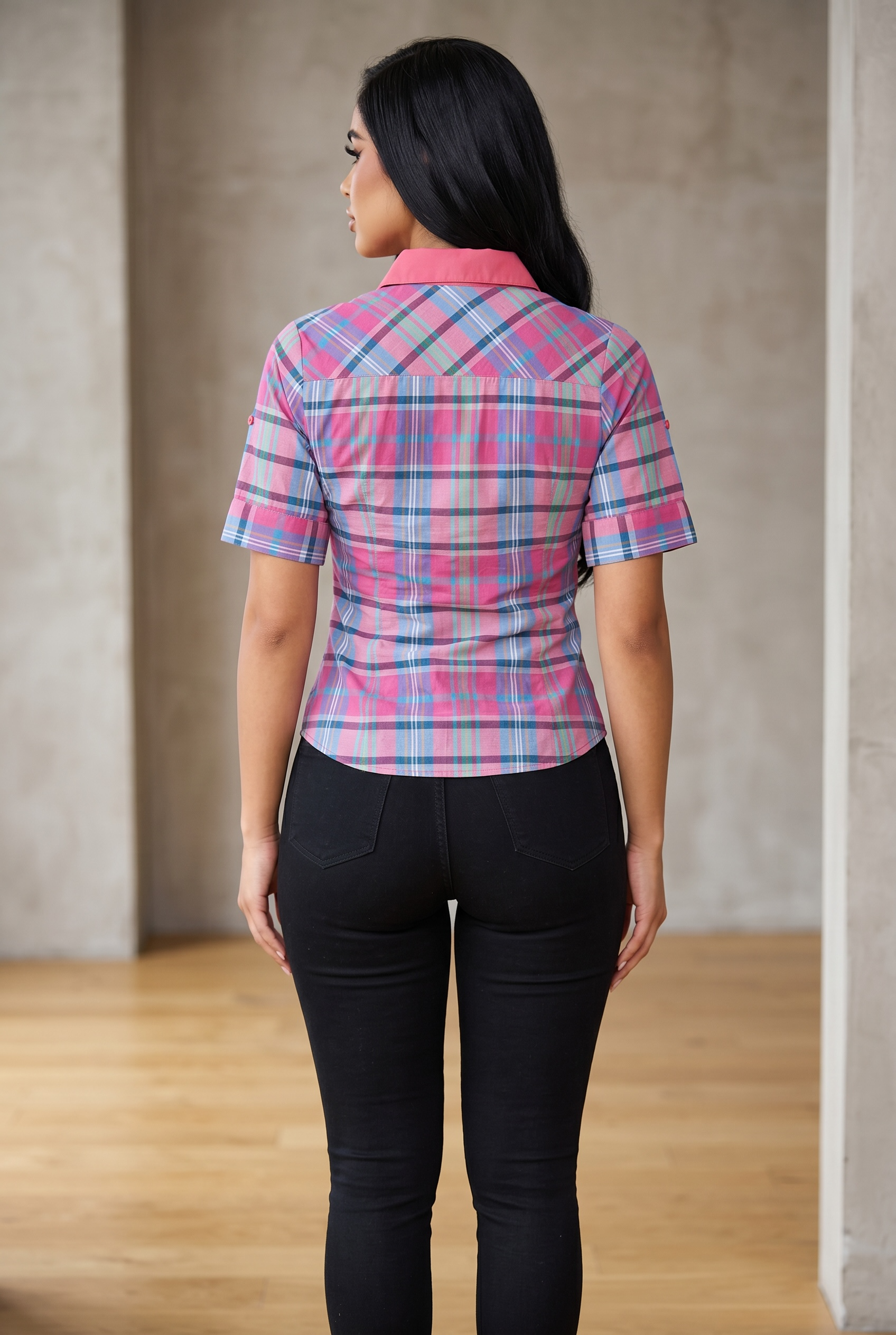 The Valencia Plaid Shirt – Fitted Short Sleeve