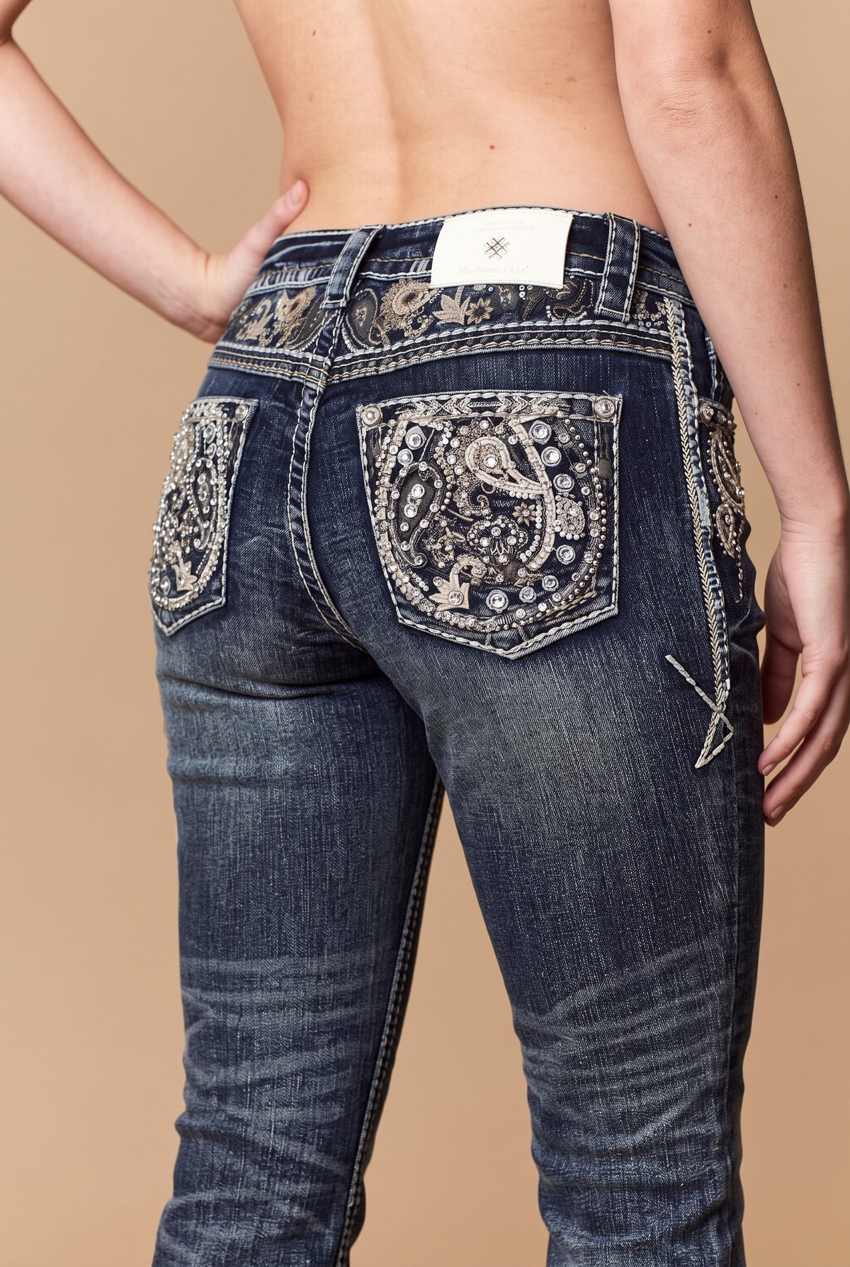 Back pocket paisley embroidery detail on Western Blue W262 jeans