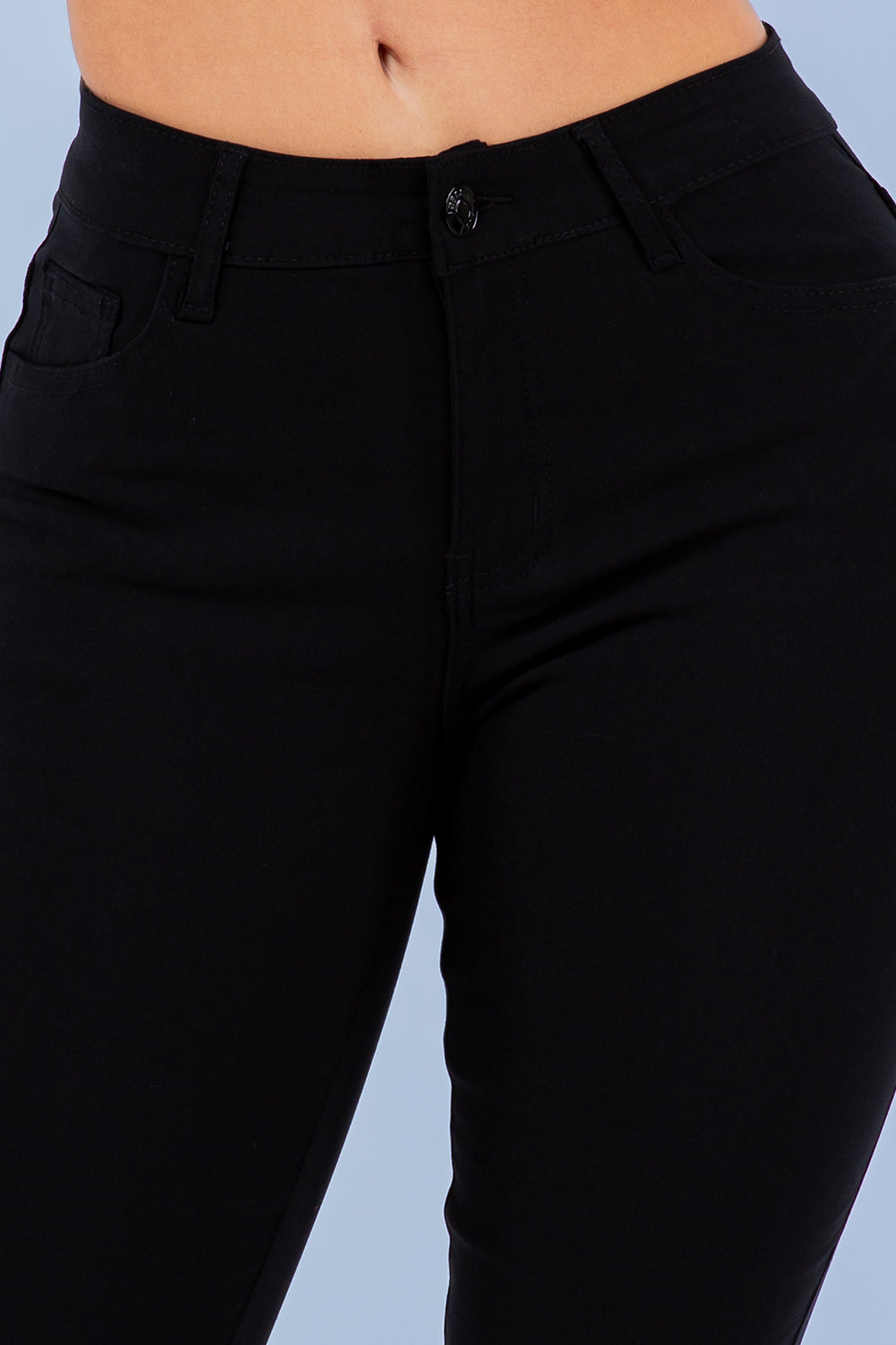 High-Rise Black Stretch Skinny Jeans with Classic Five-Pocket Design