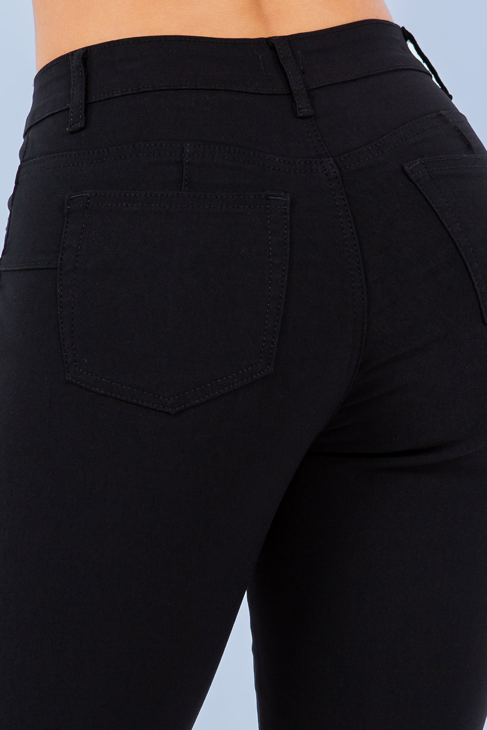 High-Rise Black Stretch Skinny Jeans with Classic Five-Pocket Design