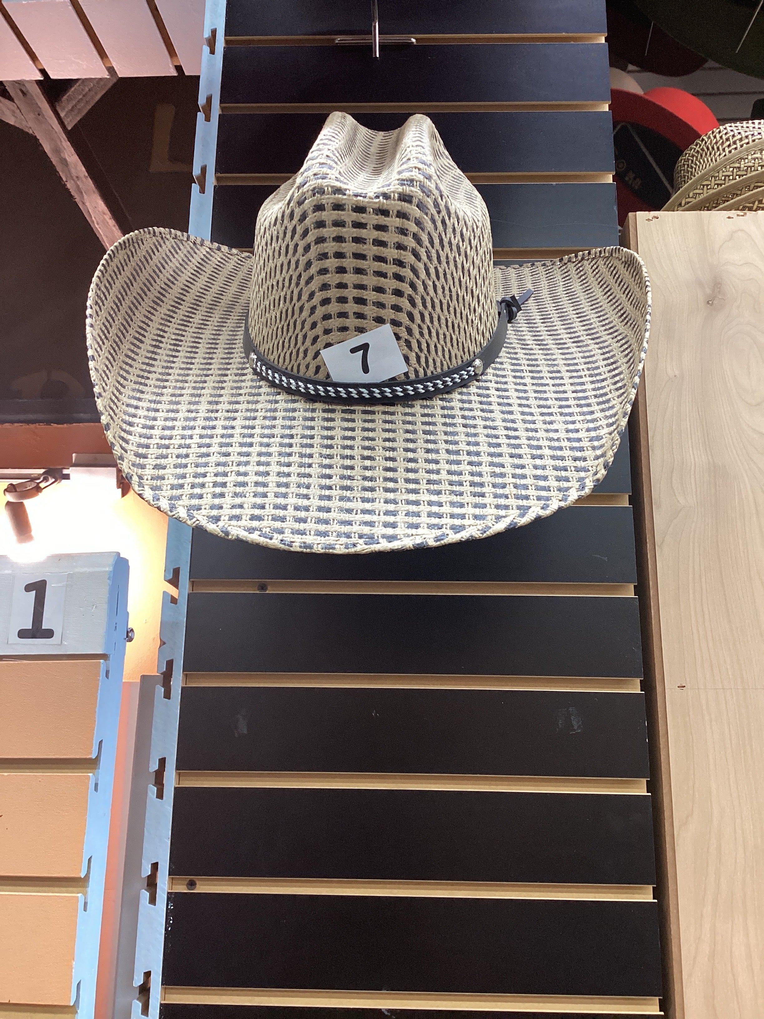 QUINCY, LA SIERRA, TONY LAMA