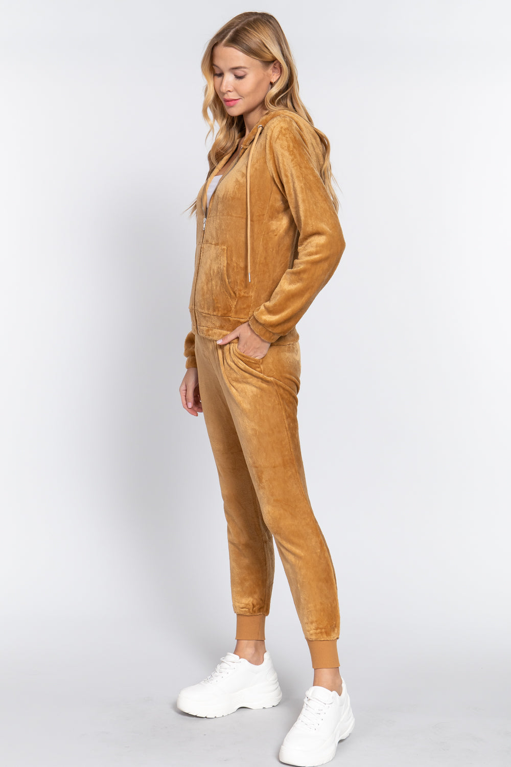 Faux Fur Zip-Up Jacket & Jogger Pants Lounge Set