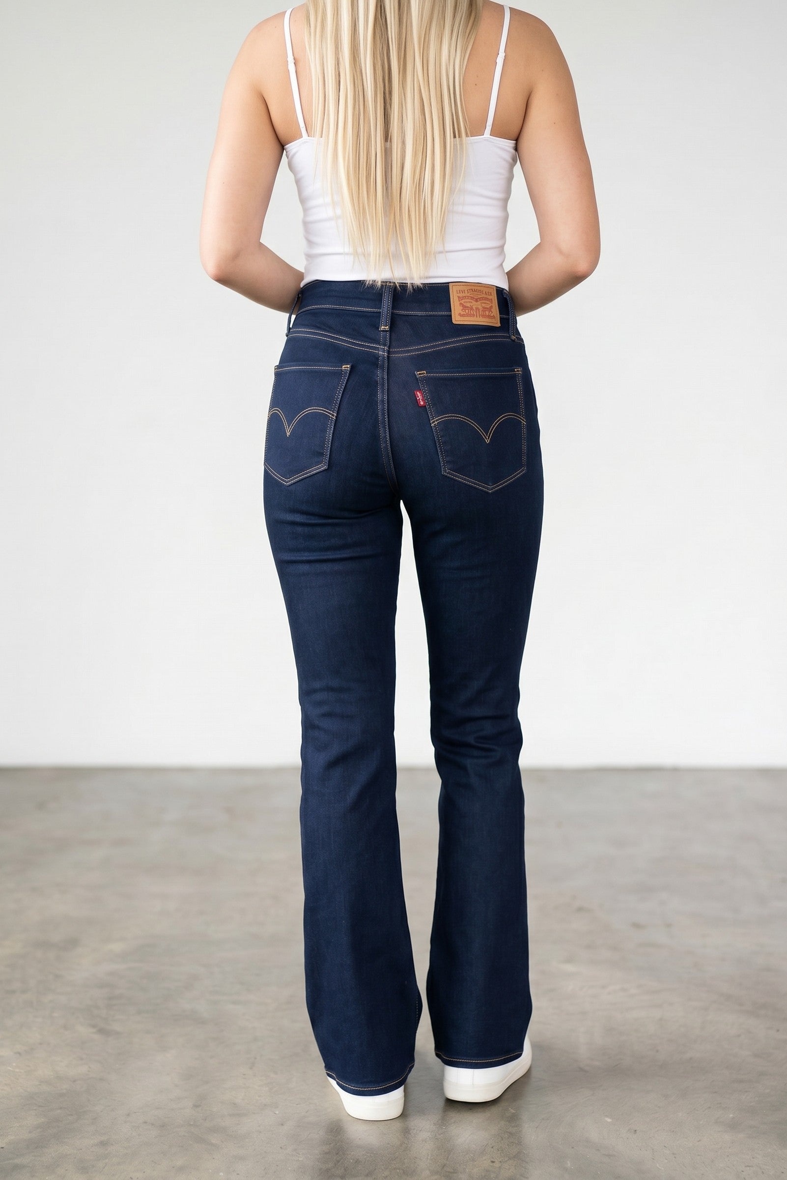 Levi's 725 High-Rise Boot Cut Jeans - Cast Shadows - Dark Wash
