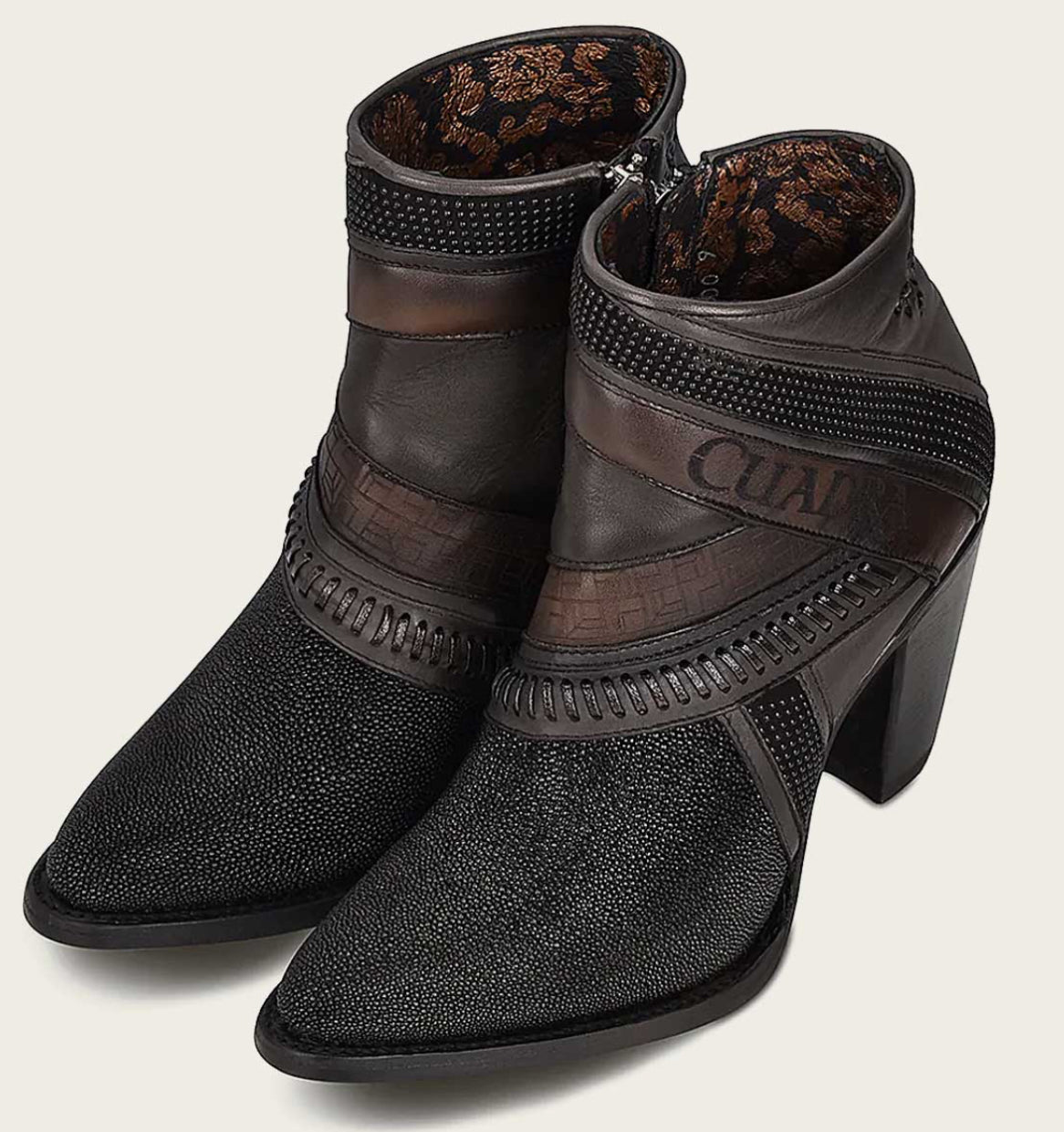 LD BLACK STINGRAY LASER & WOVEN ROUND TOE - Vella Moda