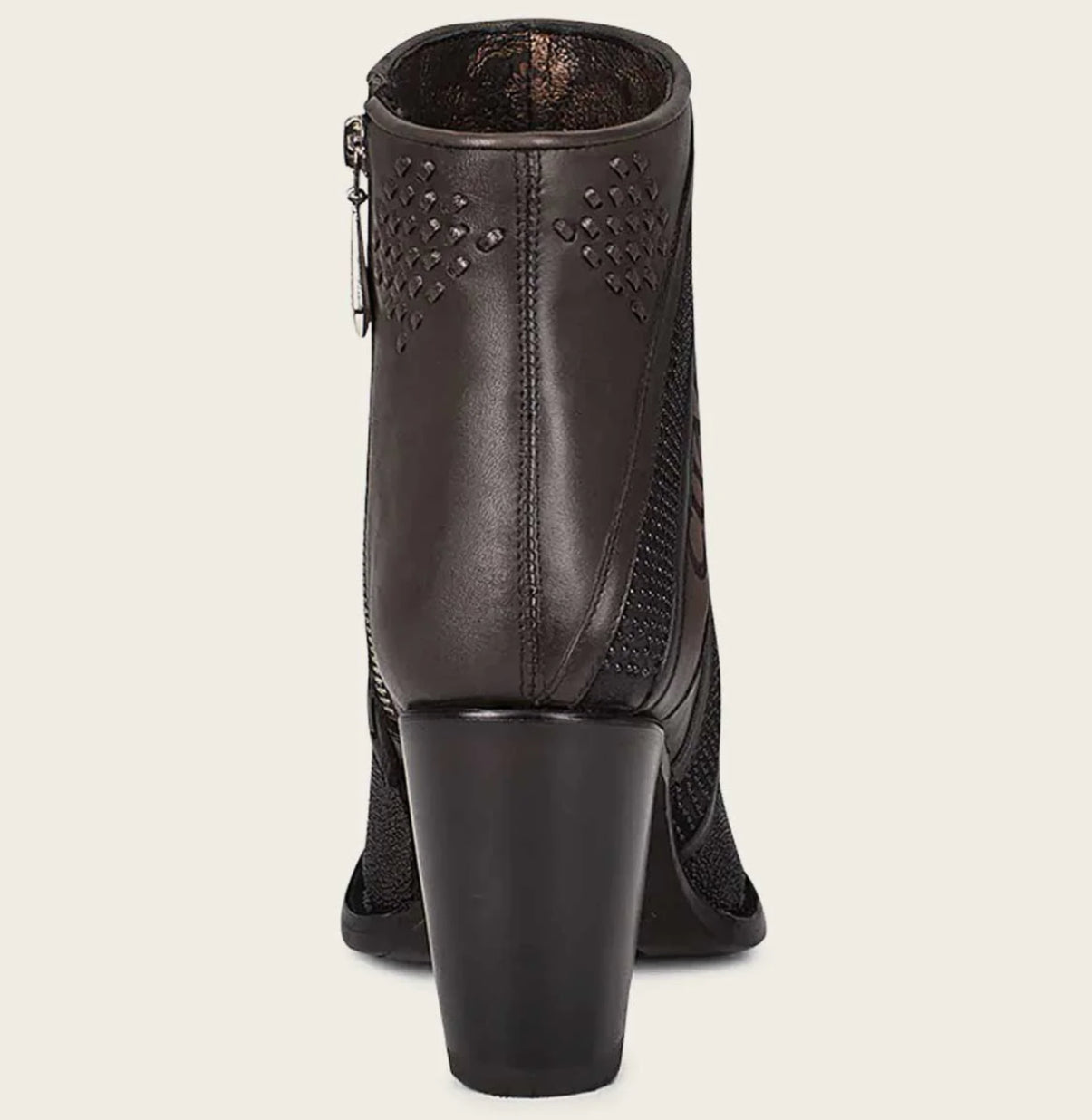 LD BLACK STINGRAY LASER & WOVEN ROUND TOE - Vella Moda