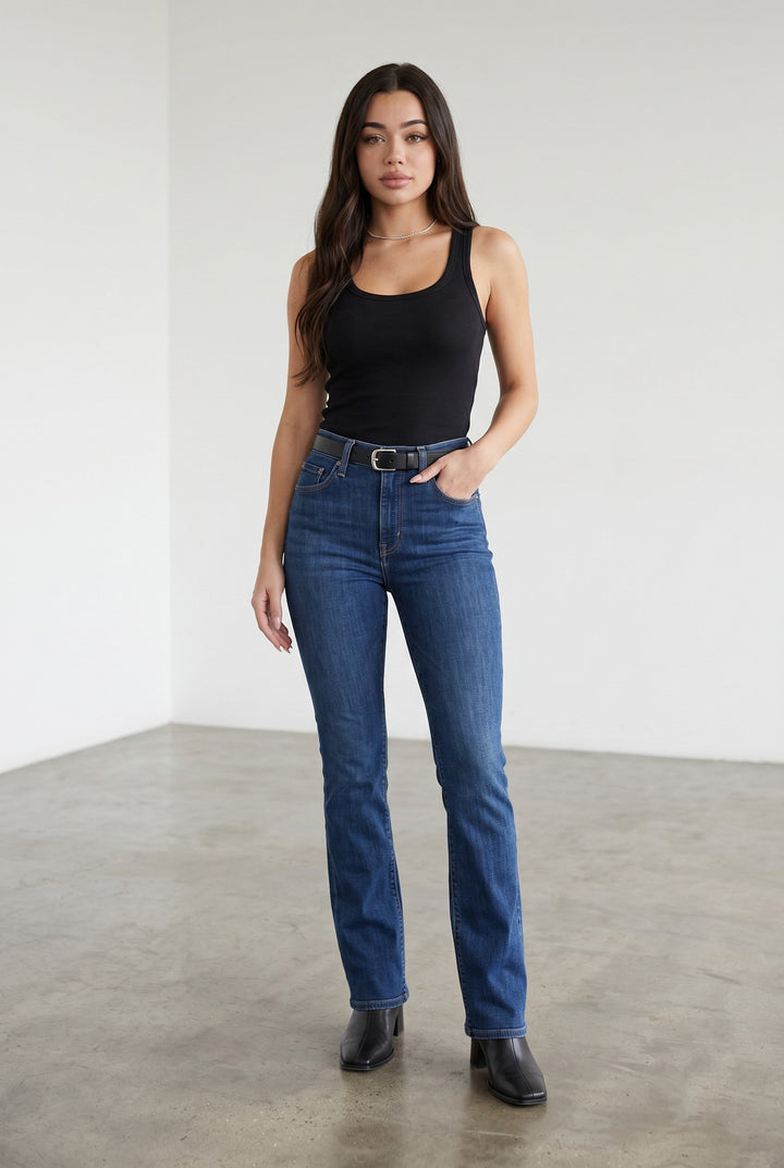 Levi's 725 High-Rise Bootcut Jeans – Lapis Dark Horse (Dark Wash)