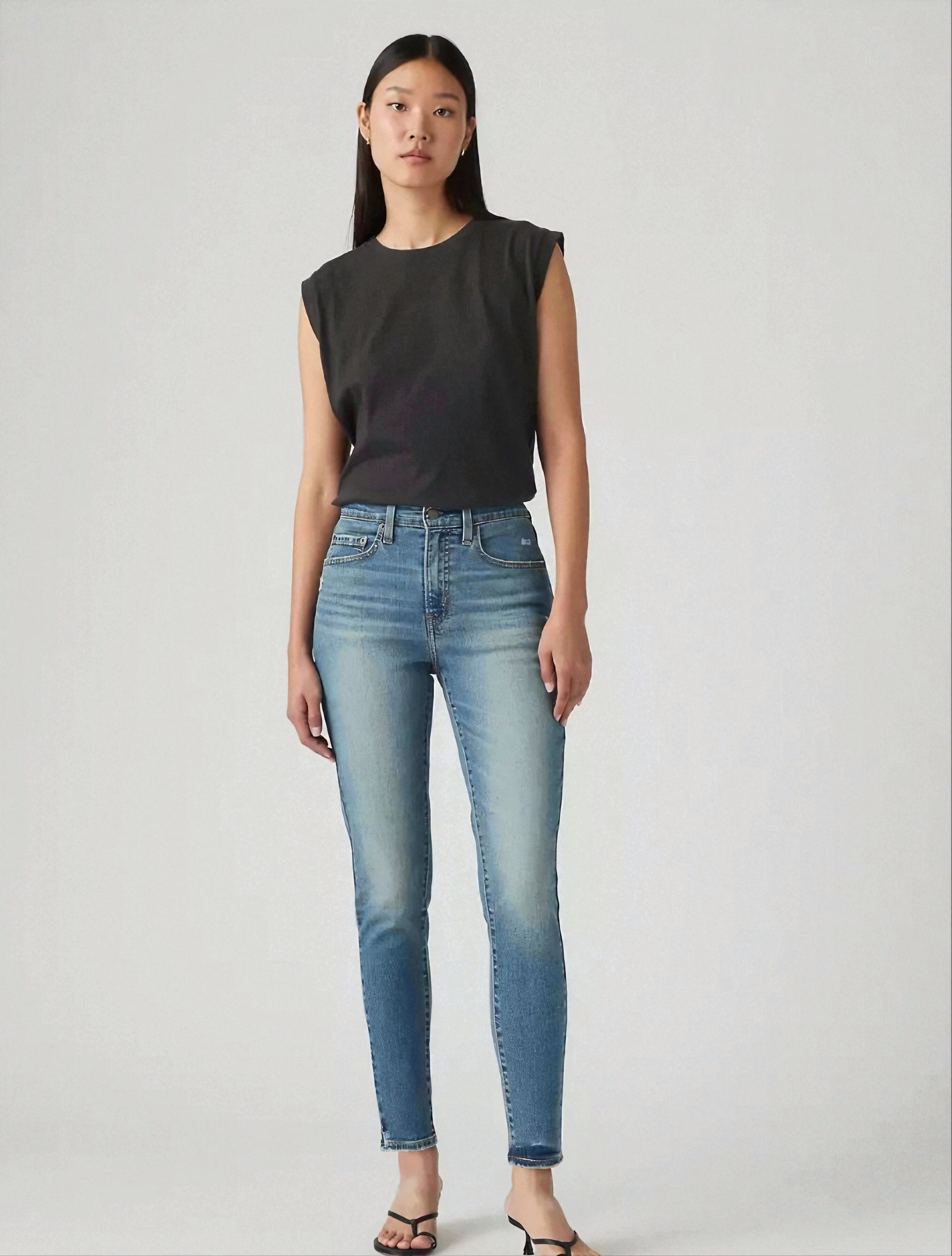 Levi's 721 High-Rise Skinny Jeans – Cave Wall Medium Wash
