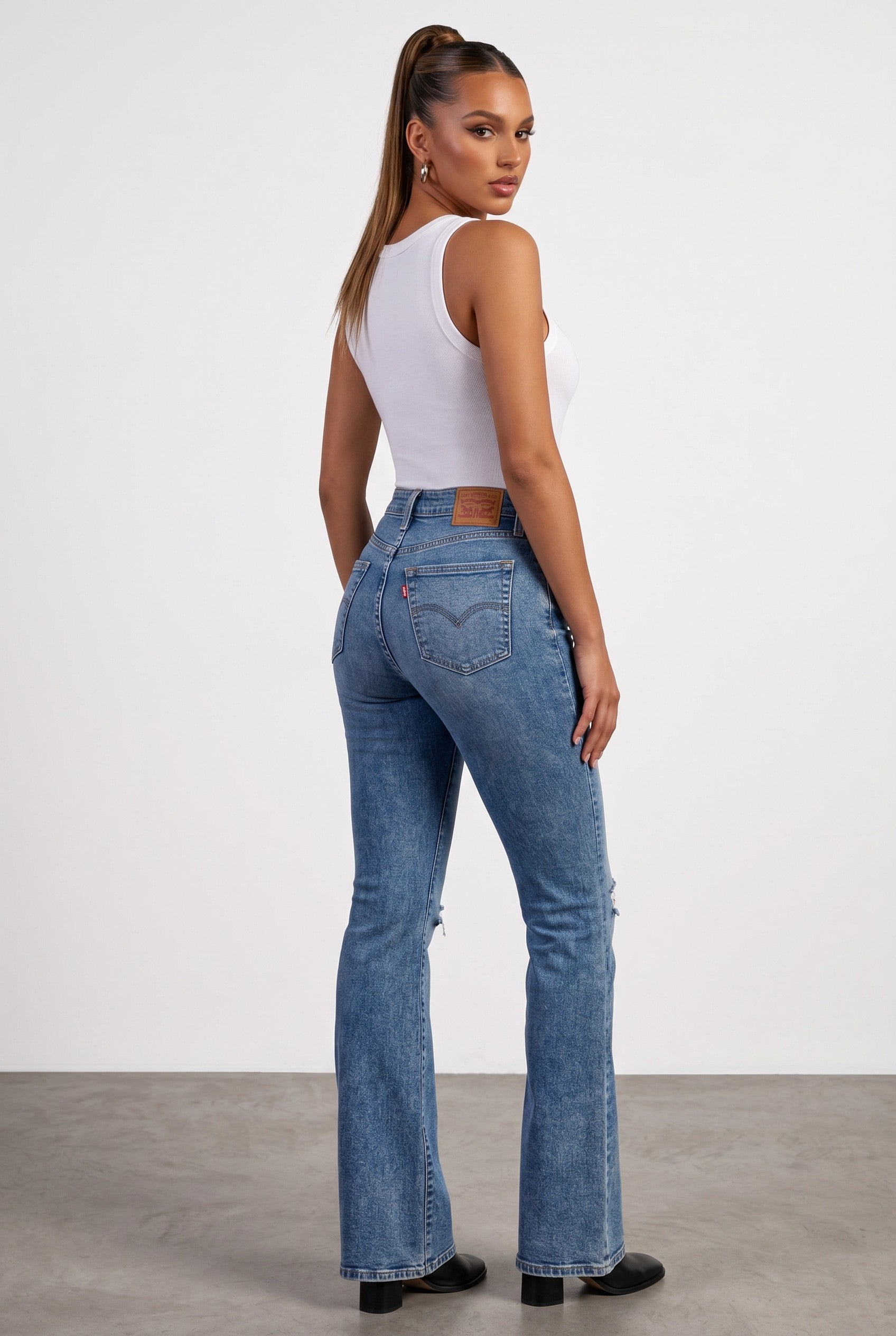 Levi’s 726 High Rise Flare Jeans – Classic Blue Slim Fit Denim
