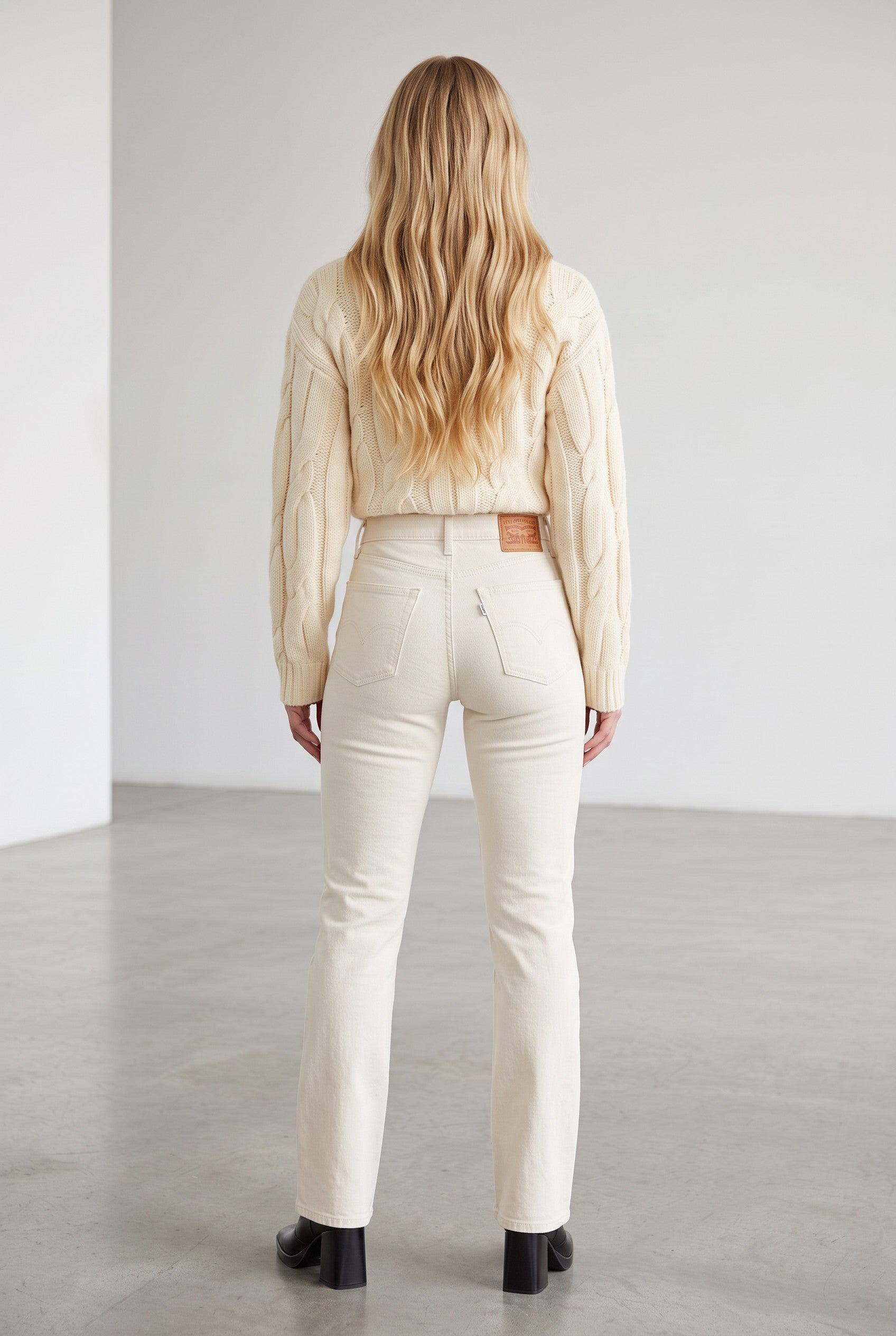 Levi's 725 High-Rise Bootcut Corduroy Jeans – Safari White