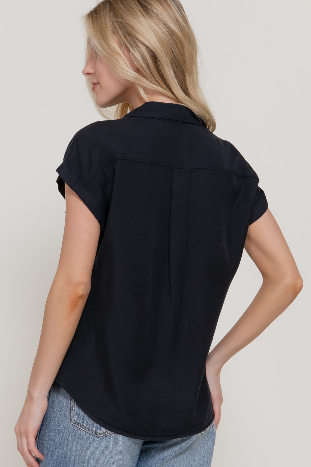 Lyocell Dolman-Sleeve Button-Down Shirt – Medium Denim & Black – Black – View 4
