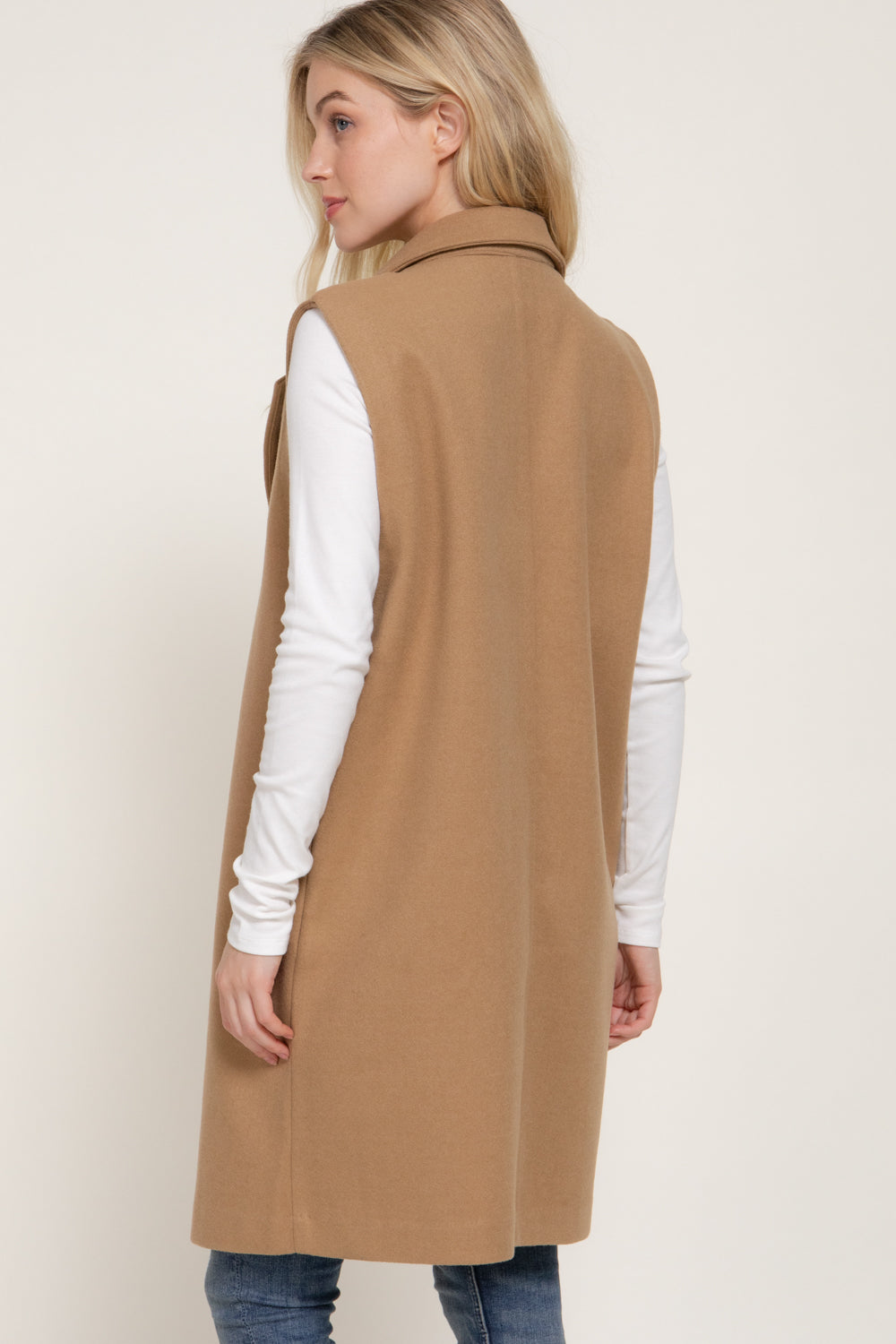 Notched-Collar Longline Felt Vest – Black & Dark Beige – Dark Beige – View 3