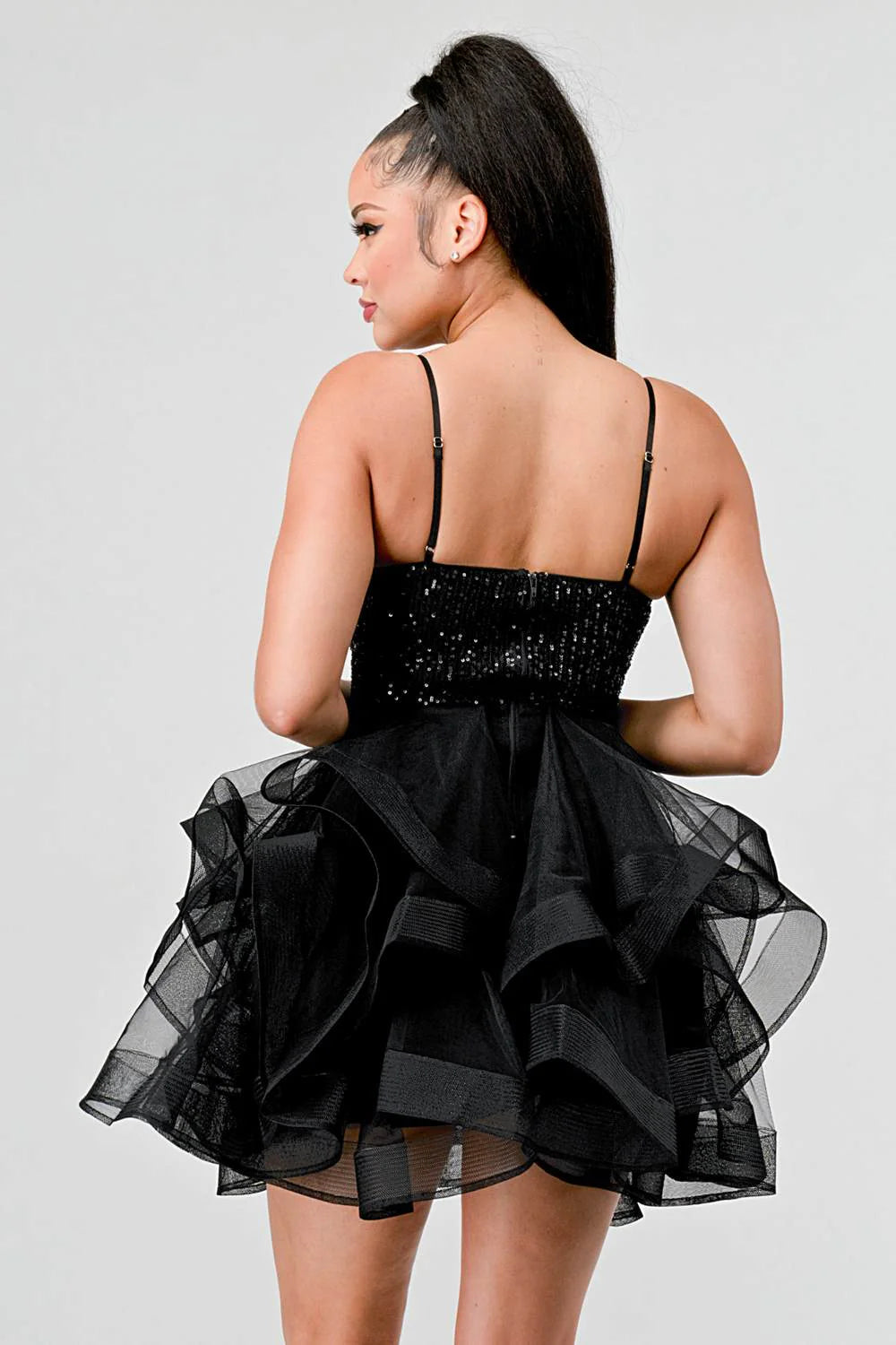 SEQUINS AND TULLE SWEETHEART NECKLINE RUFFLED MINI DRESS - Vella Moda