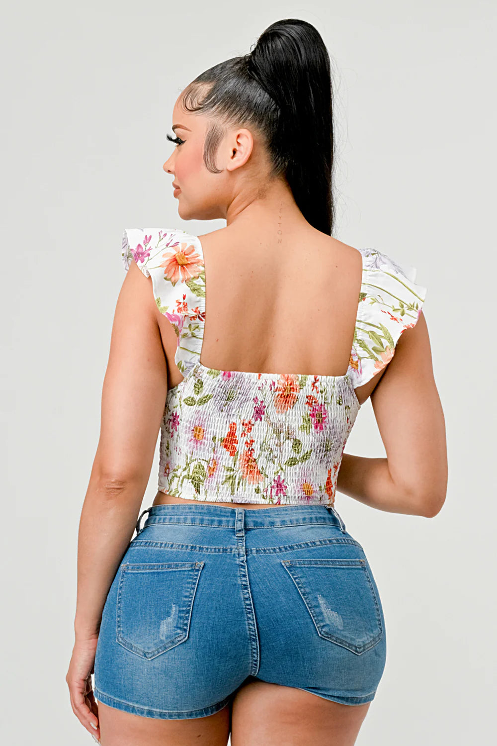 FLORAL SWEETHEART RUCHED FLUTTER SLEEVES CROPPED TOP - Vella Moda