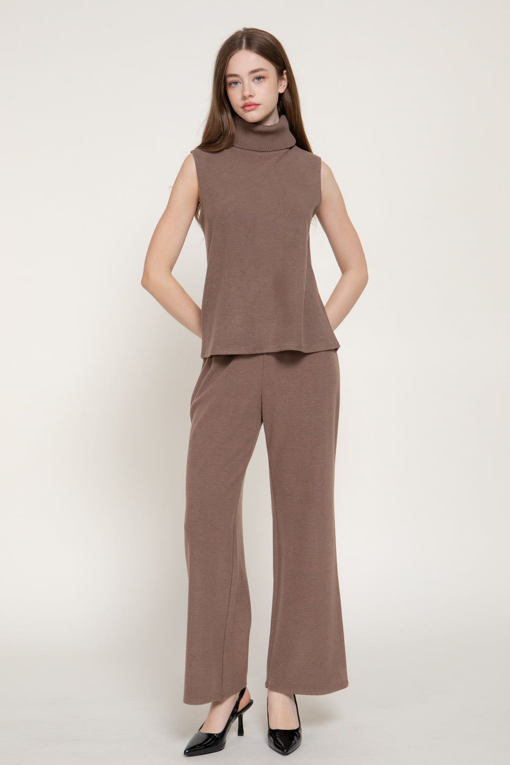 Soft Ribbed Sleeveless Turtleneck Top – Black, Mocha & Light Beige – Mocha – View 4