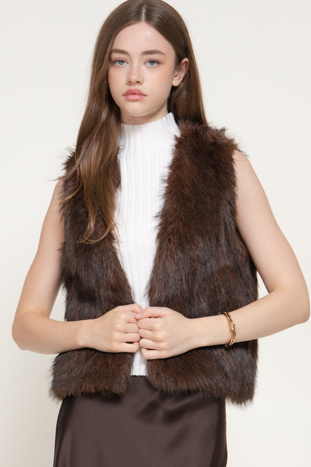 Two-Tone Faux-Fur Vest – Brown – Brown – View 2