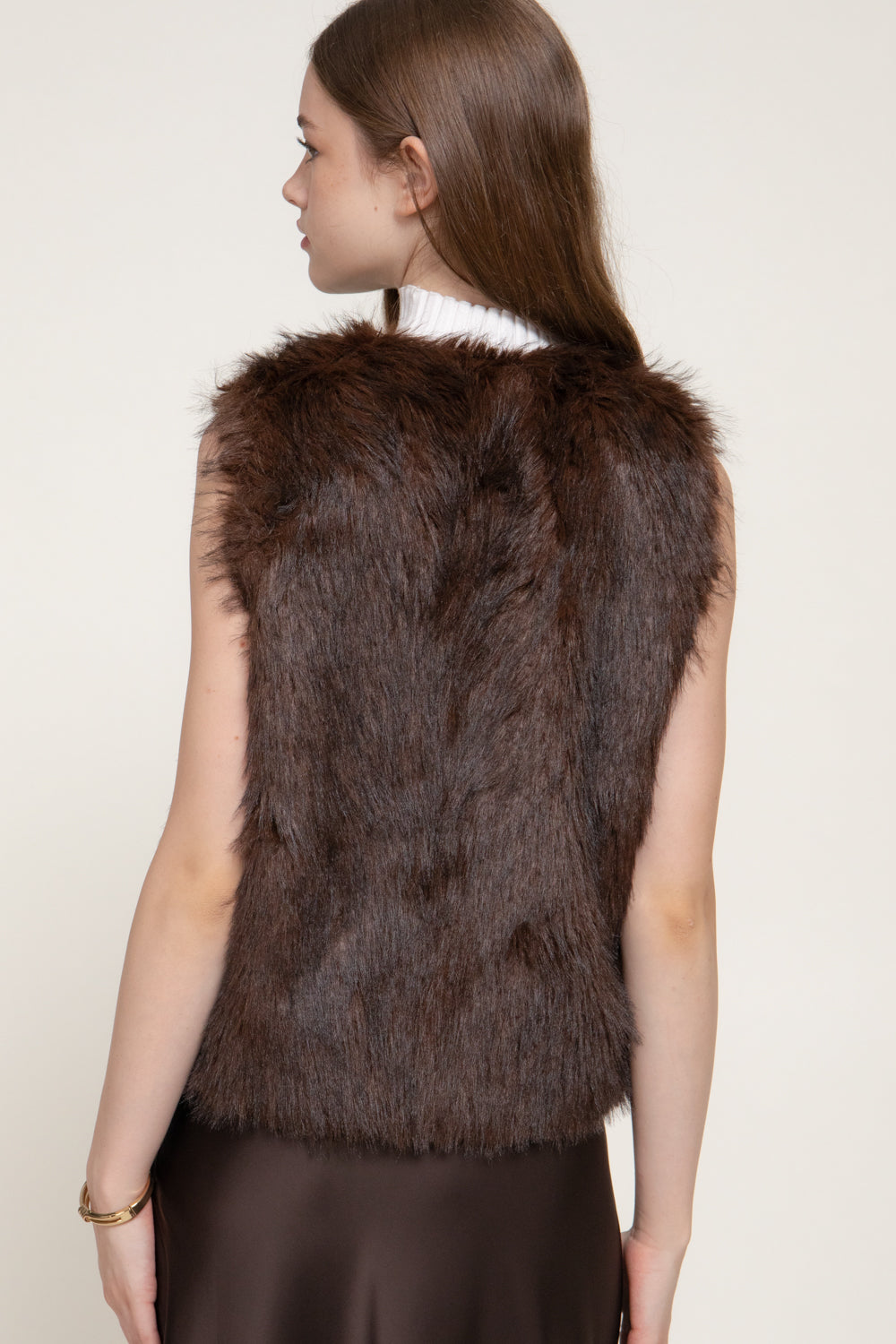 Two-Tone Faux-Fur Vest – Brown – Brown – View 3