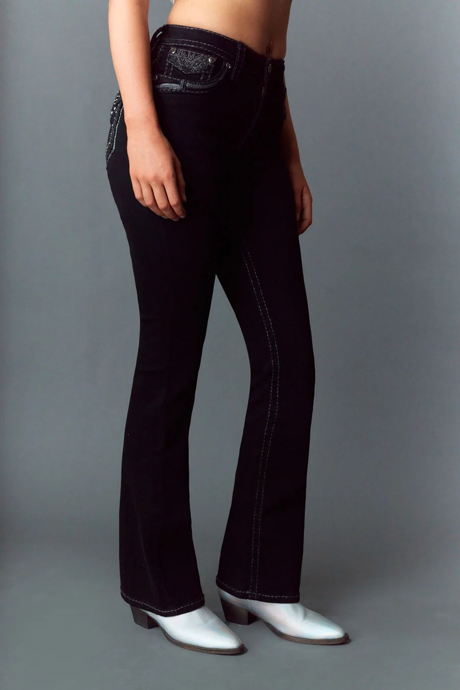 Bella Moda Latina Answer Me denim jeans showing classic fit, blue denim fabric, and stylish design details.