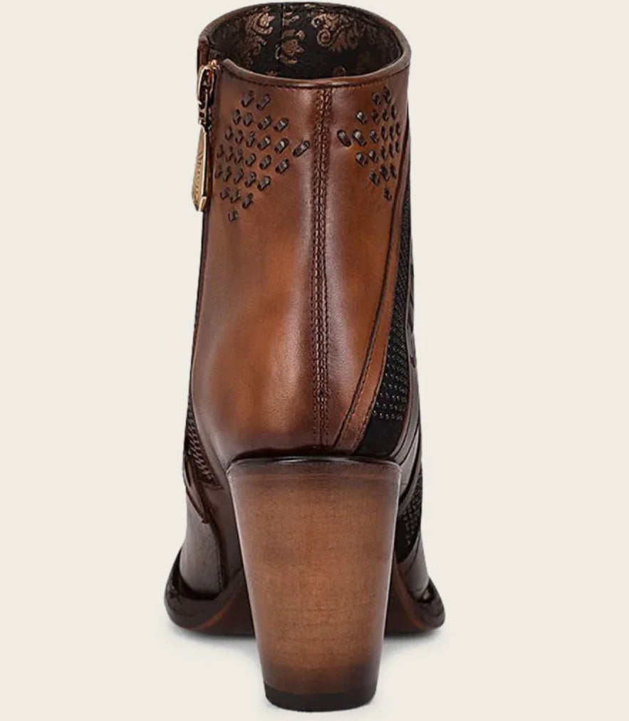LD HONEY LASER & WOVEN ROUND TOE - Vella Moda